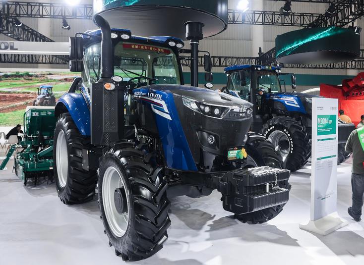 節前宣傳進鄉鎮 筑牢農機安全盾——靜寧縣農機中心開展春節前農機安全生產宣傳活動